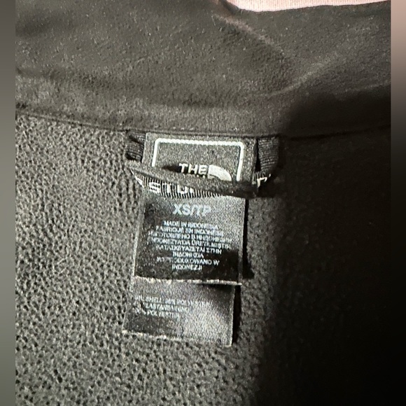 The Northface Apex Jacket - Picture 3 of 7